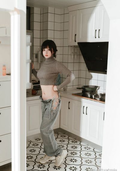我吃哺乳老师的奶水_快播高清无删减WWW